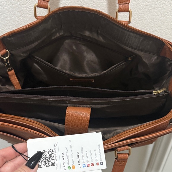 Tan Leather Tote Bag - Picture 2 of 3